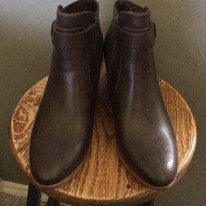 BareTraps Women’s Ankle Boots